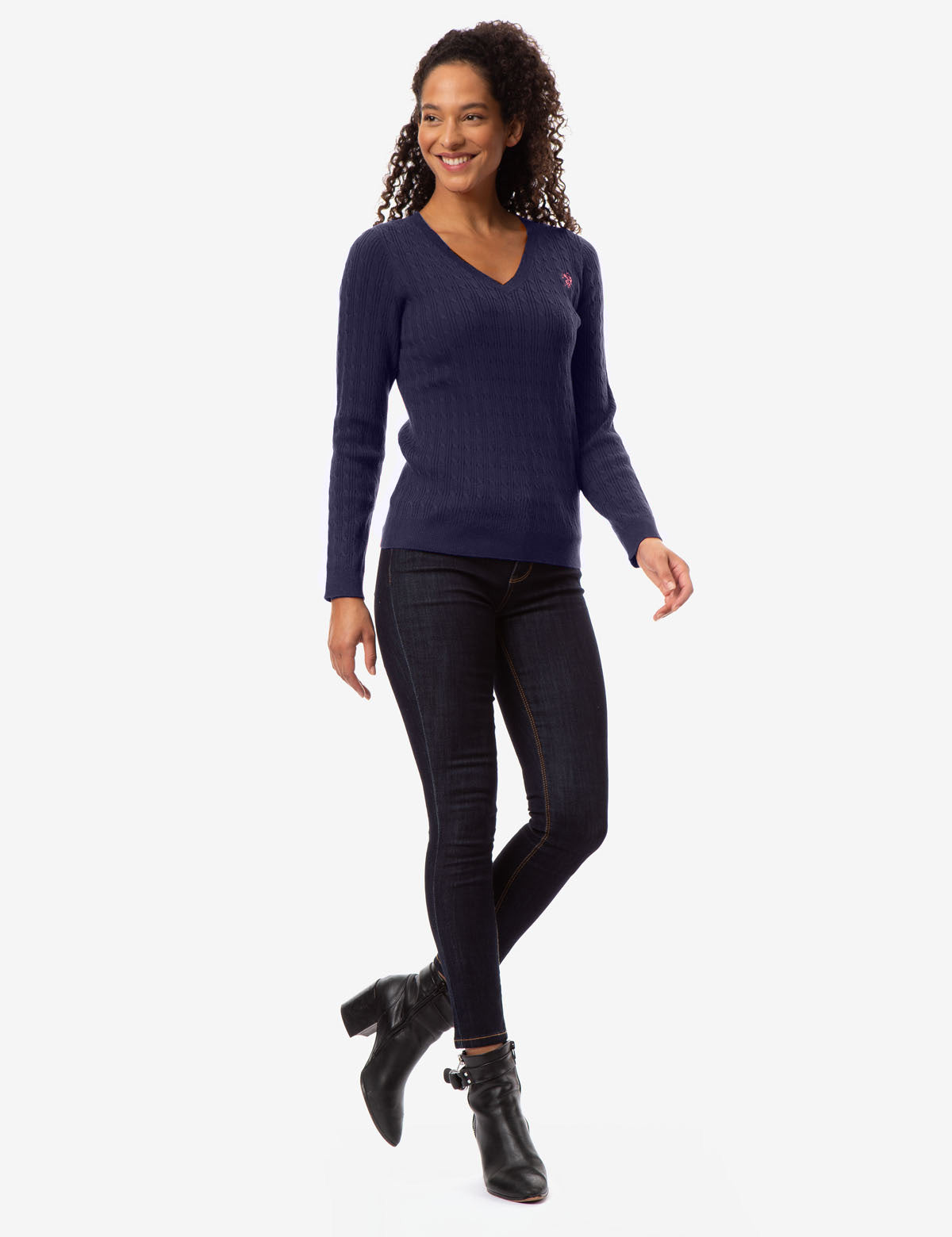 Women's Cable Knit V-Neck Sweater with Long Sleeves | CozyStyle
