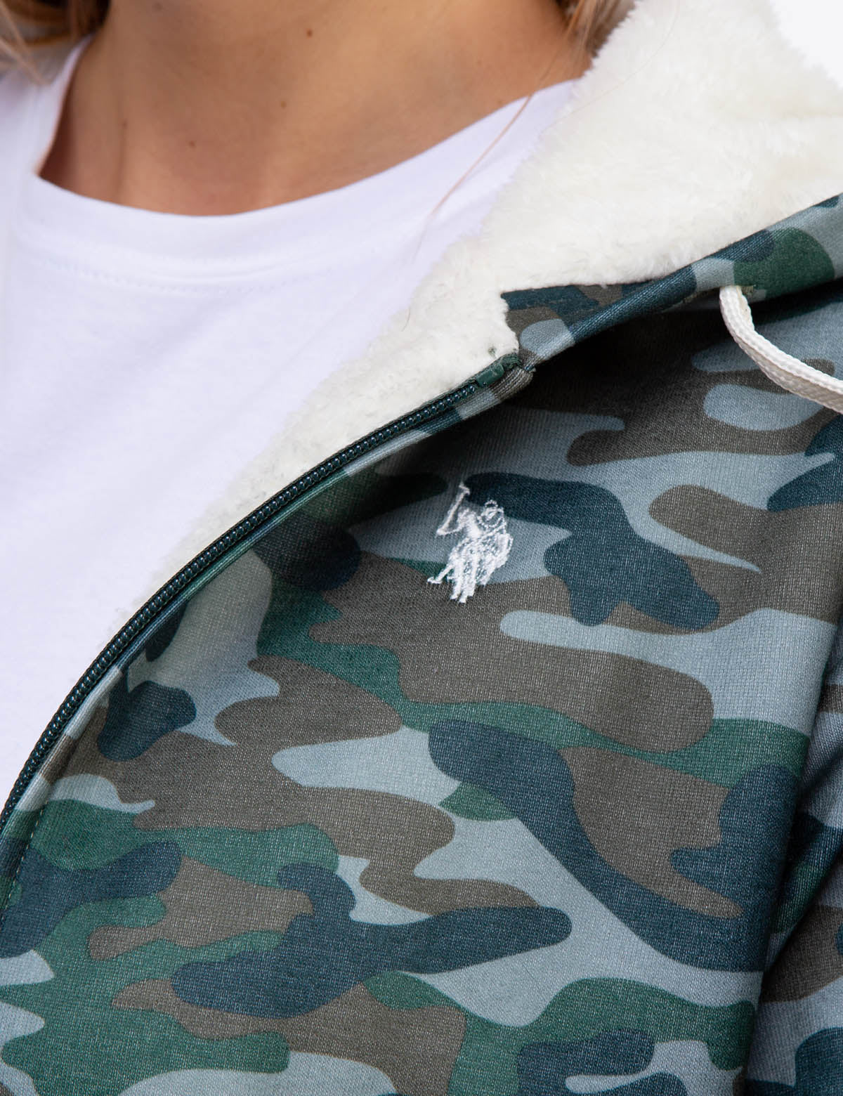 Camo Sherpa Lined Zip Hoodie with Kangaroo Pockets | Outdoor Wear