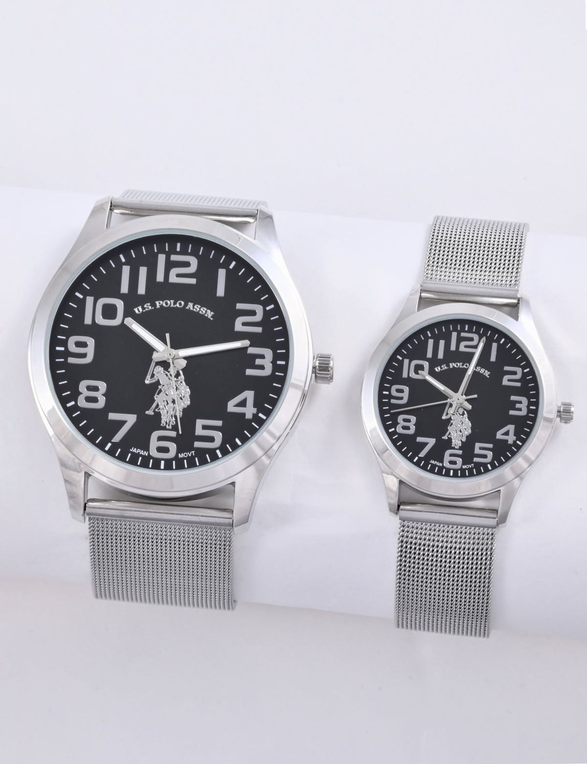 Classic Analog Watch with Mesh Strap Set | Timeless Style