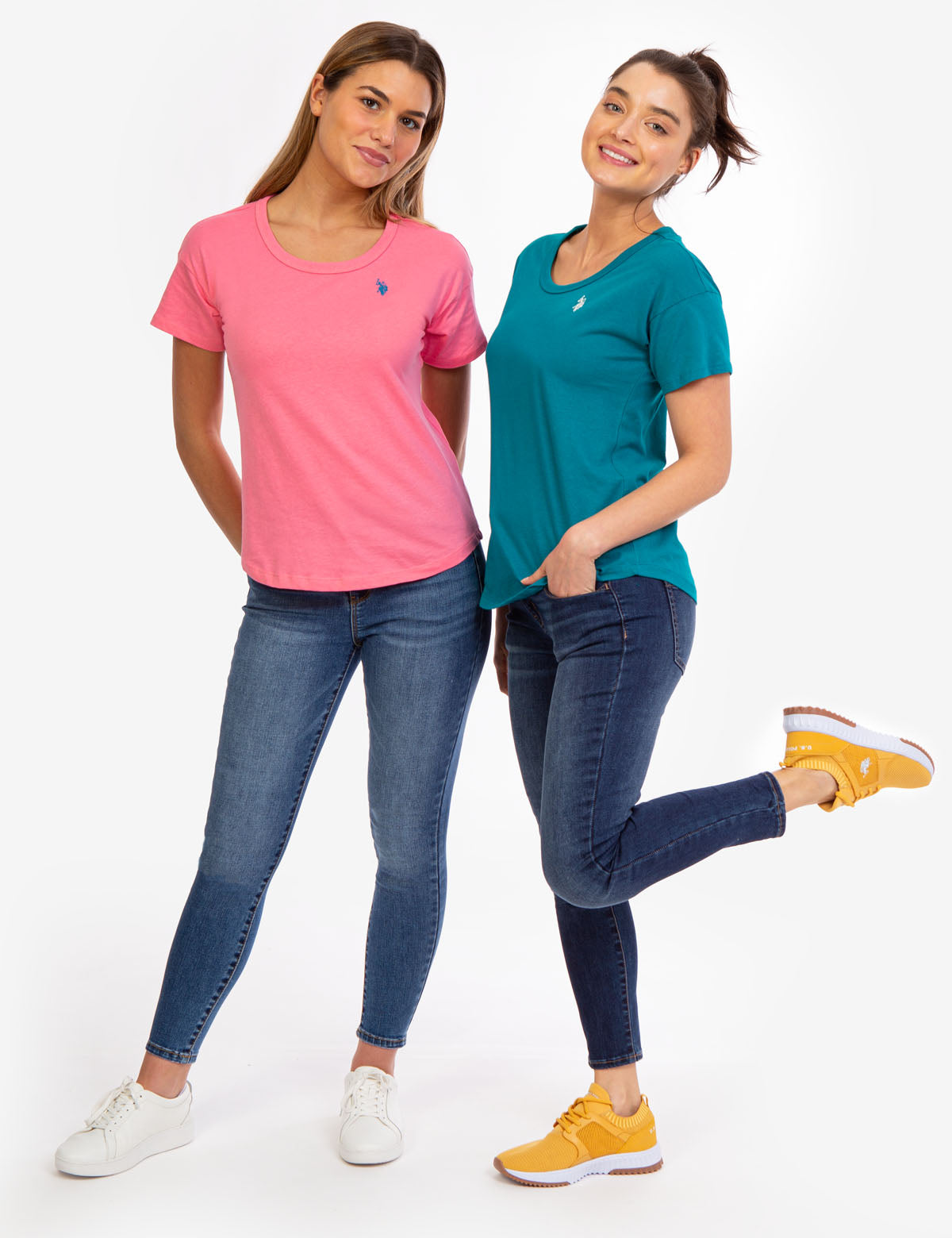 Curved Hem Crew Neck T-Shirt | Classic Fit Casual Tee