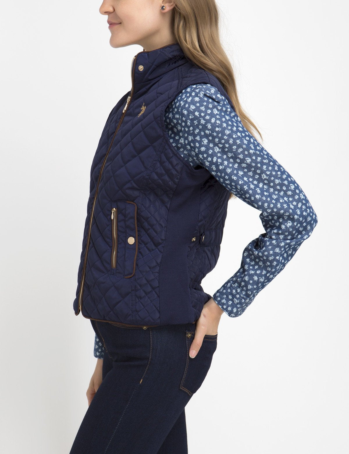 Diamond Quilted Knit Vest with Zip & Side Pockets | Sleeveless