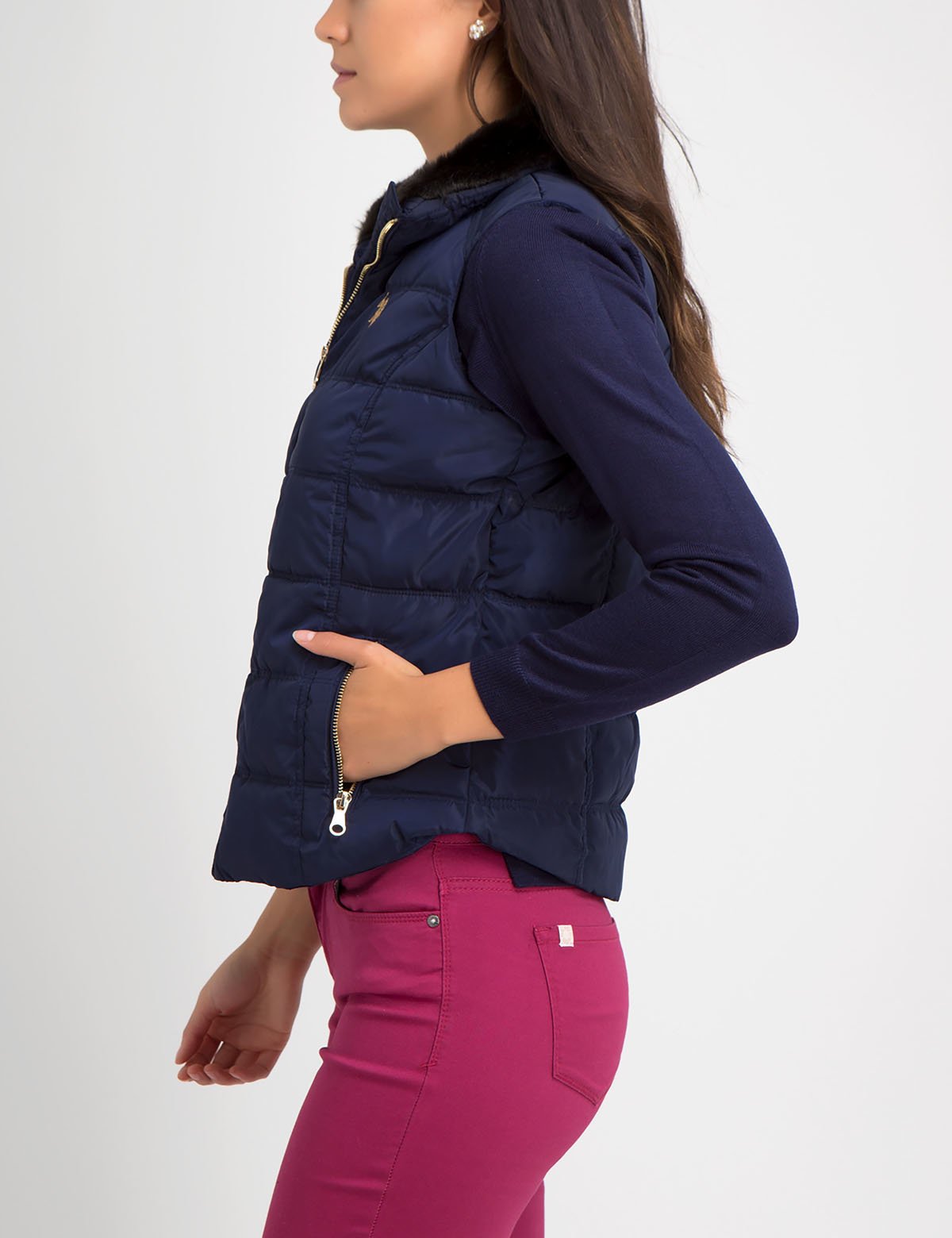 Faux Fur Collar Vest for Women with Zip & Pockets | Cozy Winter Style