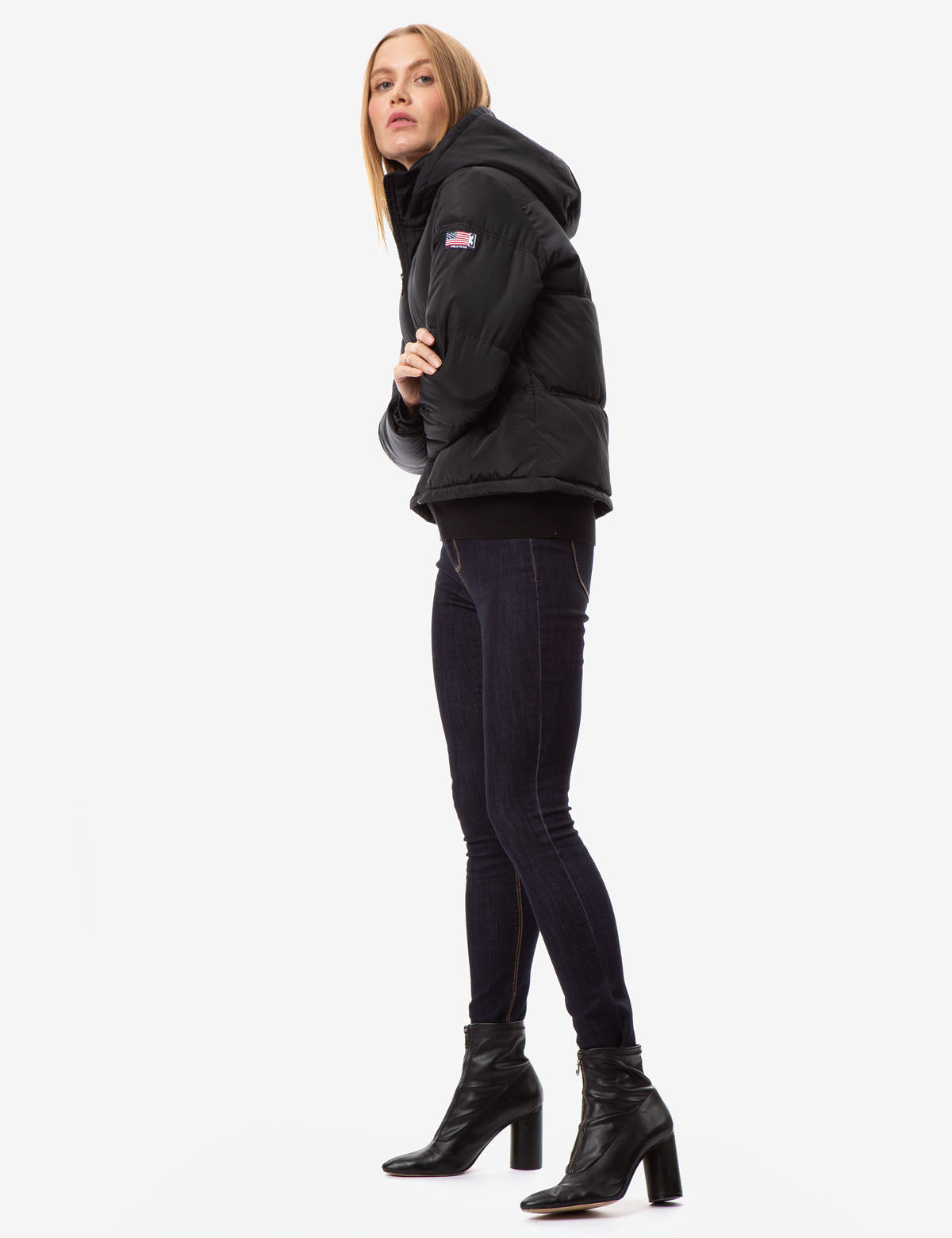 Warm Hooded Puffer Coat with Zipper & Side Pockets | Winter Wear