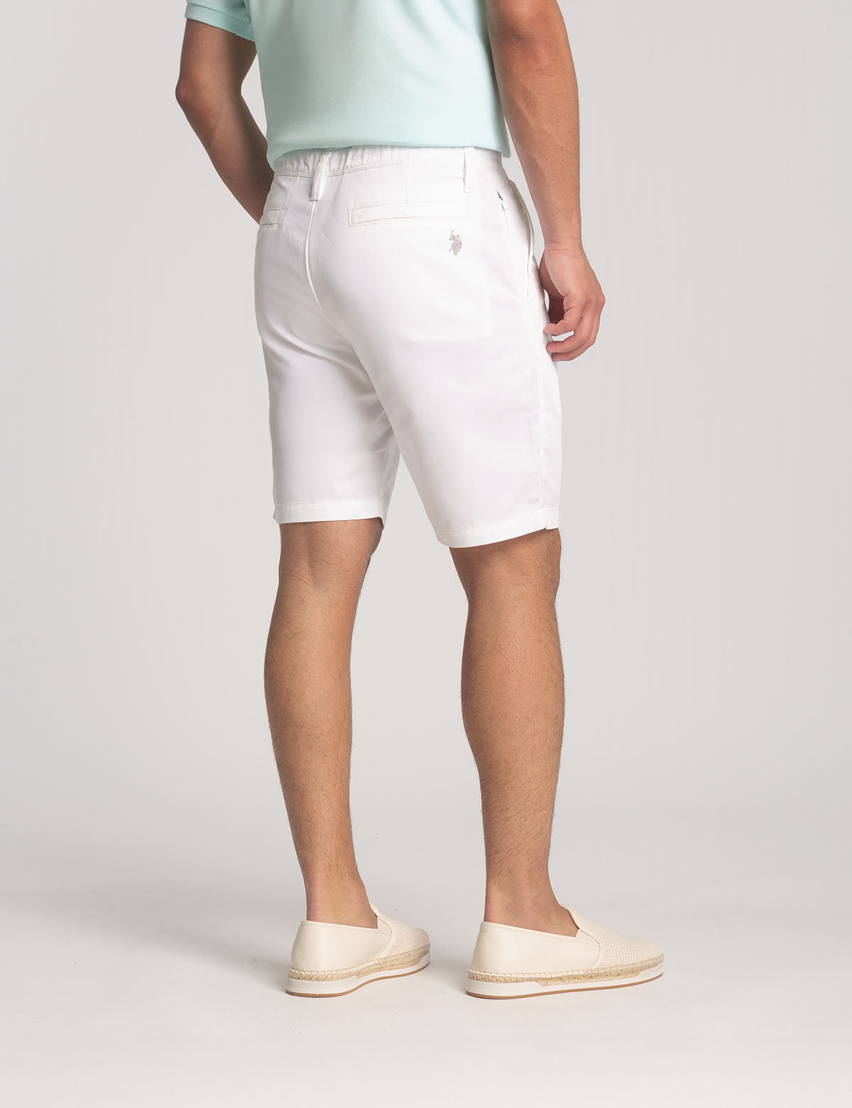 Stretch Twill Shorts with Comfort Waistband | Casual & Relaxed Fit