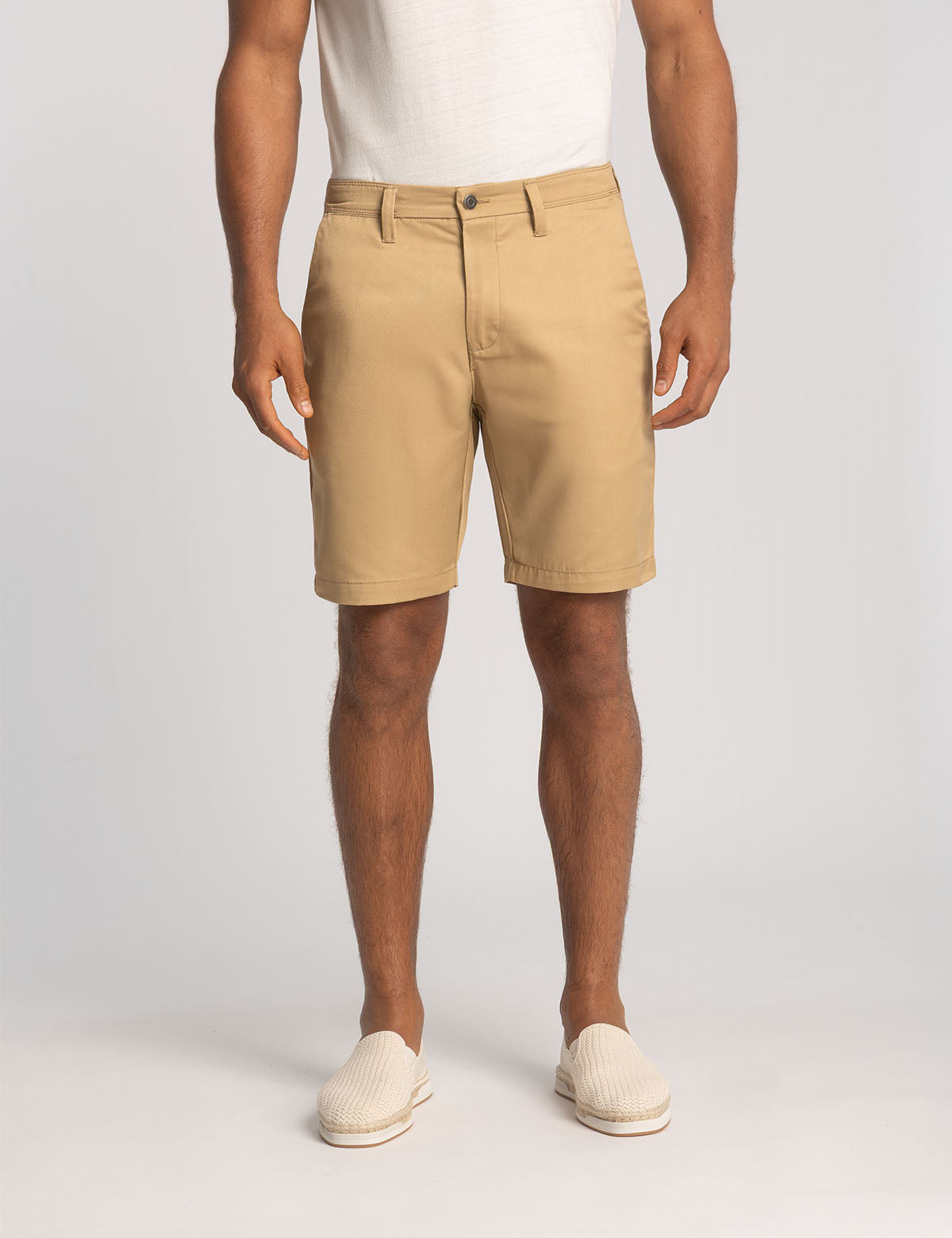 Stretch Twill Shorts with Comfort Waistband | Casual & Relaxed Fit
