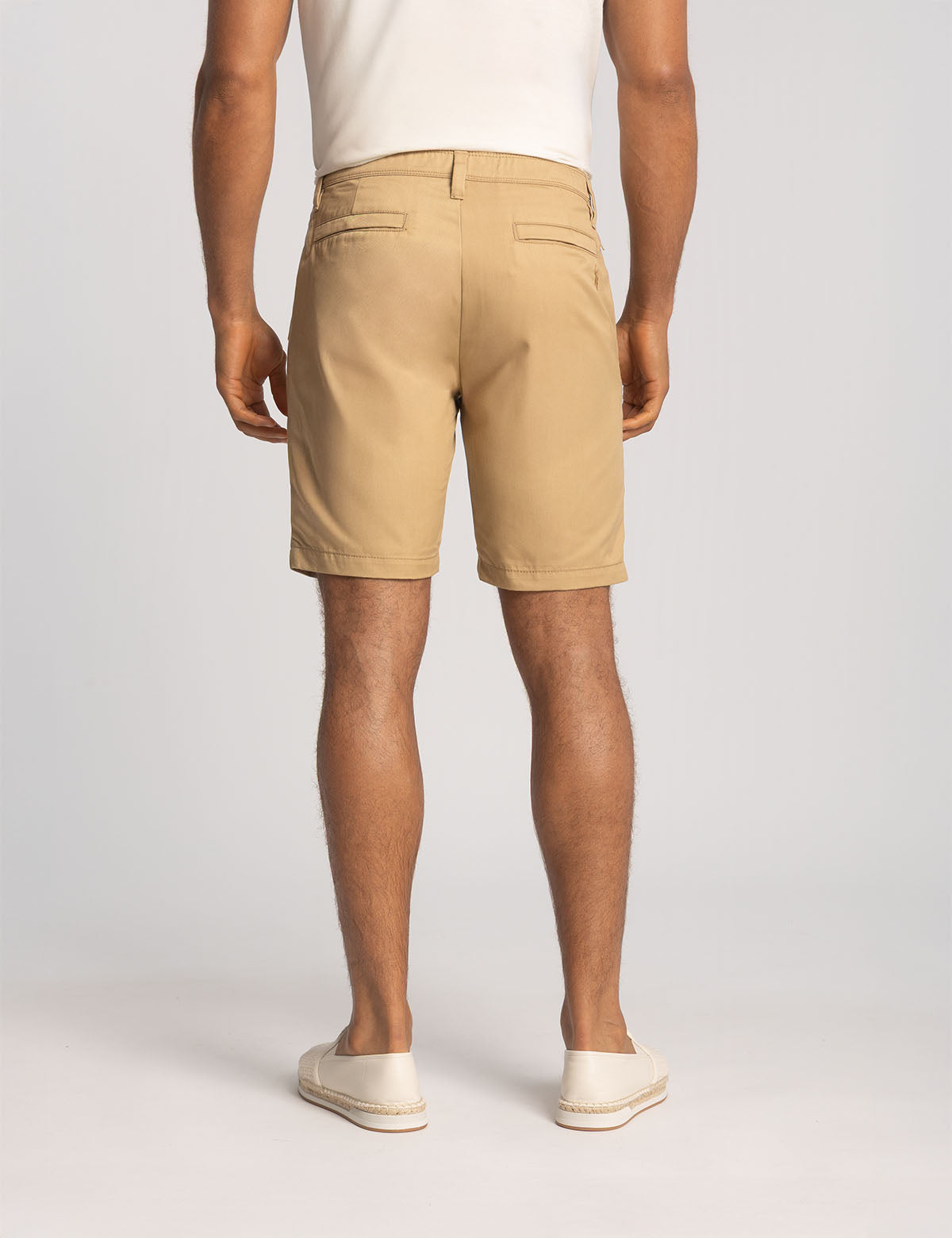 Stretch Twill Shorts with Comfort Waistband | Casual & Relaxed Fit