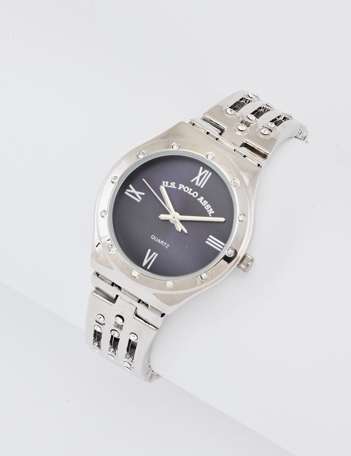 Silver Analog Bracelet Watch for Women | Elegant & Stylish