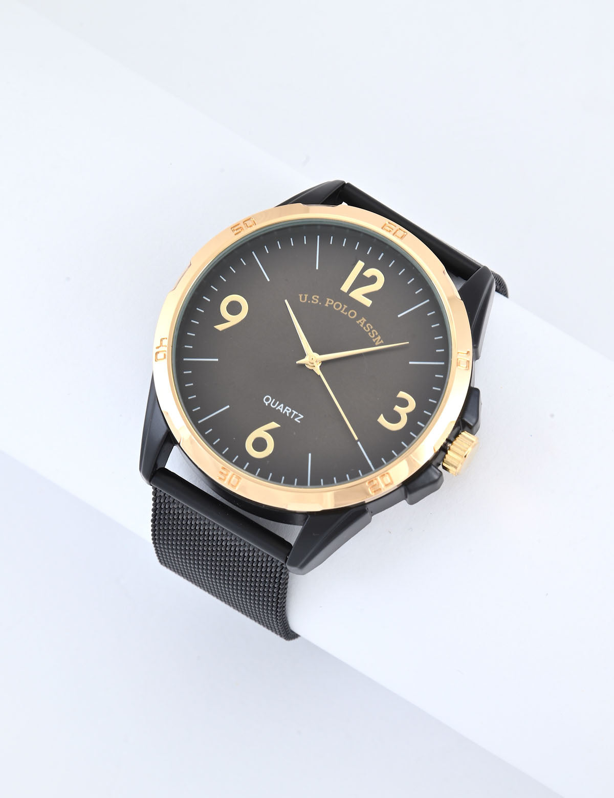 Men's Two-Tone Mesh Strap Watch | Classic & Stylish Design