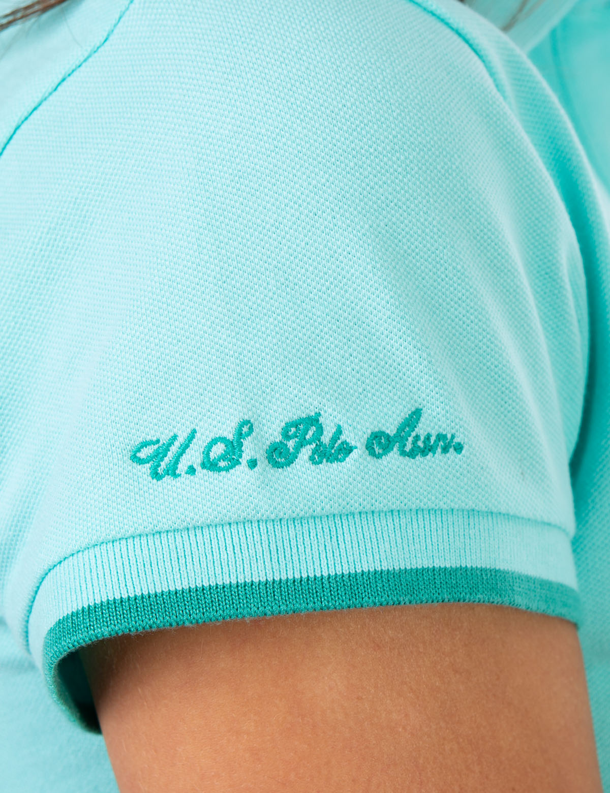 Men's Tipped Polo Shirt with Contrast Collar & Vented Hems
