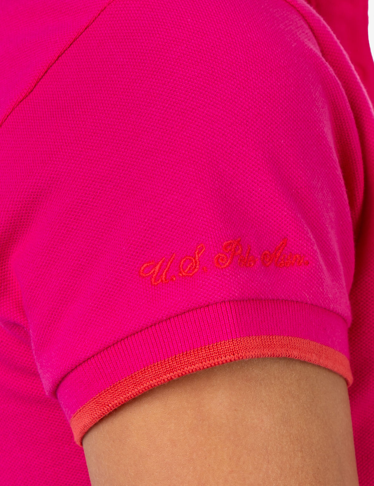Men's Tipped Polo Shirt with Contrast Collar & Vented Hems
